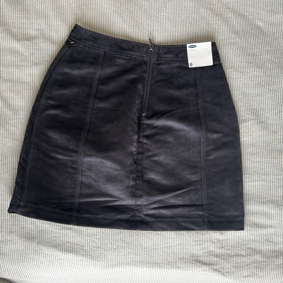 Mini Skirt - Picture 2 of 2